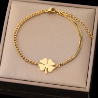 FOJDPAS Gold Plated Lucky Clover Bracelet - Elegant Charm Bracelet with Four-Leaf Clover, Symbol of Luck and Prosperity